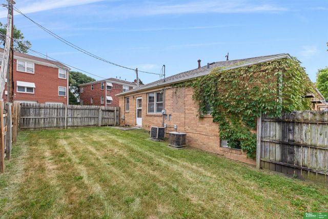 5210 Northwest Drive, Omaha, NE 68104