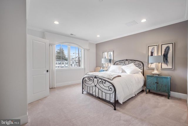 5905 ABERDEEN, Bethesda, MD 20817