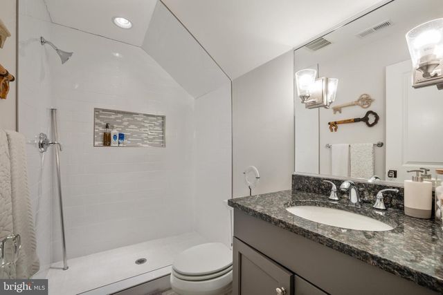 5905 ABERDEEN, Bethesda, MD 20817