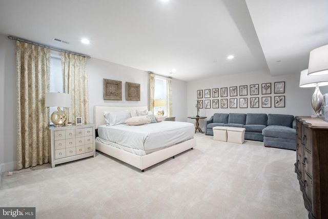 5905 ABERDEEN, Bethesda, MD 20817