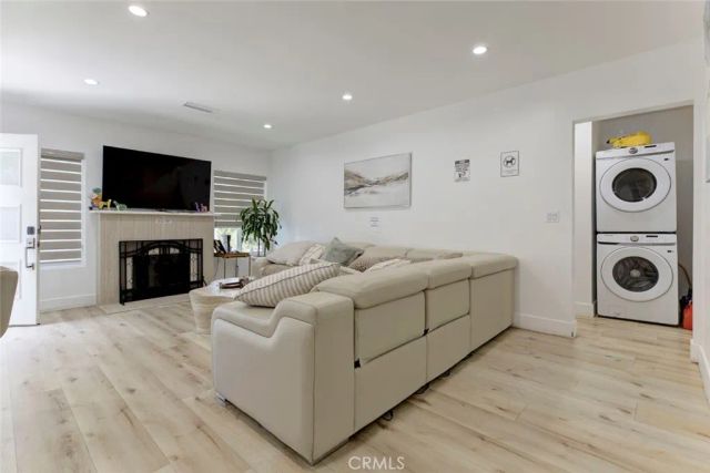 6206 Camellia, North Hollywood, CA 91606