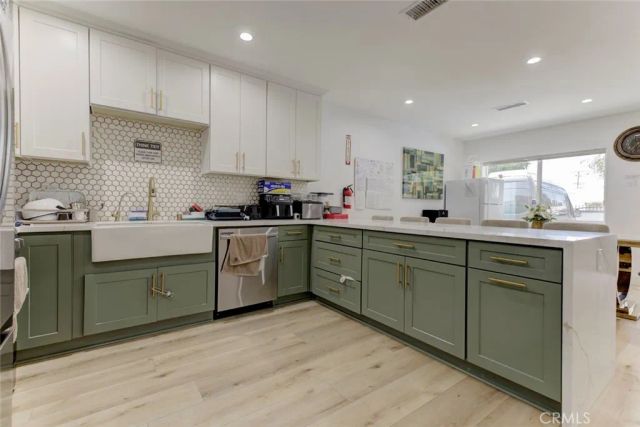 6206 Camellia, North Hollywood, CA 91606