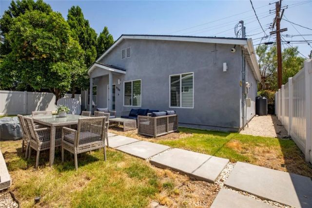 6206 Camellia, North Hollywood, CA 91606