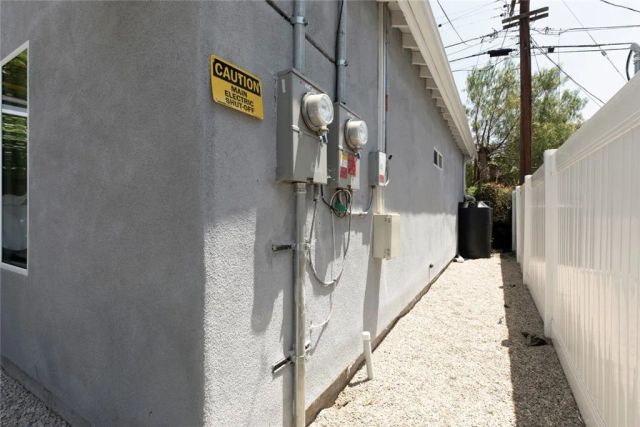 6206 Camellia, North Hollywood, CA 91606