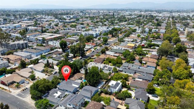 6206 Camellia, North Hollywood, CA 91606