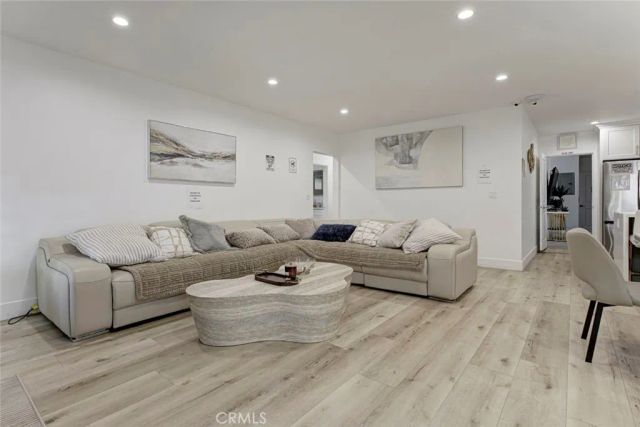 6206 Camellia, North Hollywood, CA 91606