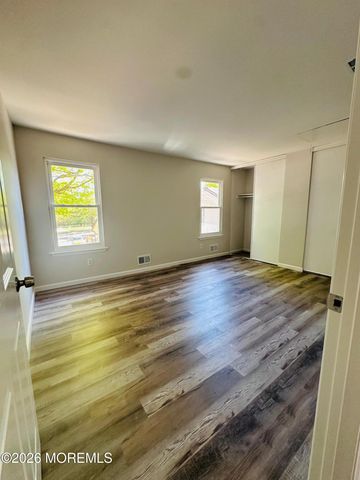 402 Woodlake Manor Drive 1000, Lakewood, NJ 08701
