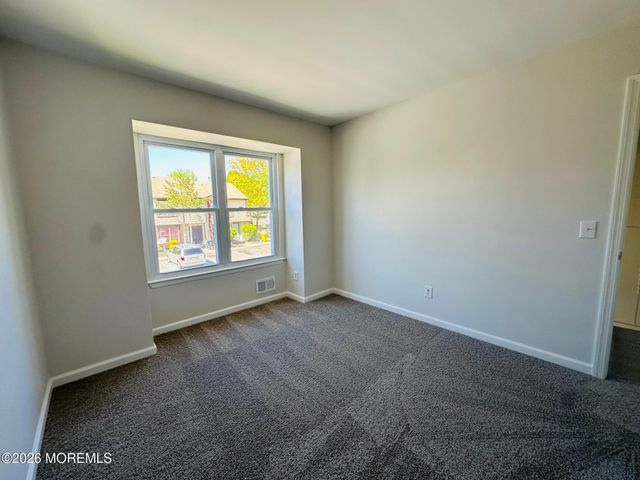 402 Woodlake Manor Drive 1000, Lakewood, NJ 08701