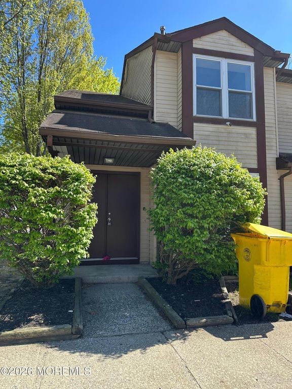 402 Woodlake Manor Drive 1000, Lakewood, NJ 08701