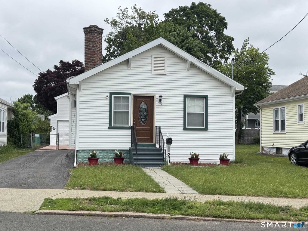 271 Third Avenue, West Haven, CT 06516