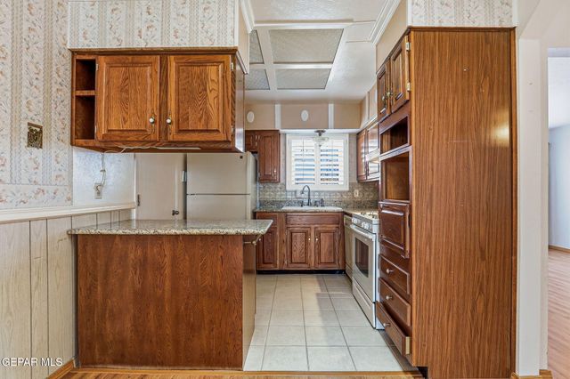 5432 EDMONTON Avenue, El Paso, TX 79924