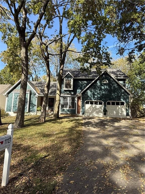 1113 NW Forest Drive, Blue Springs, MO 64015