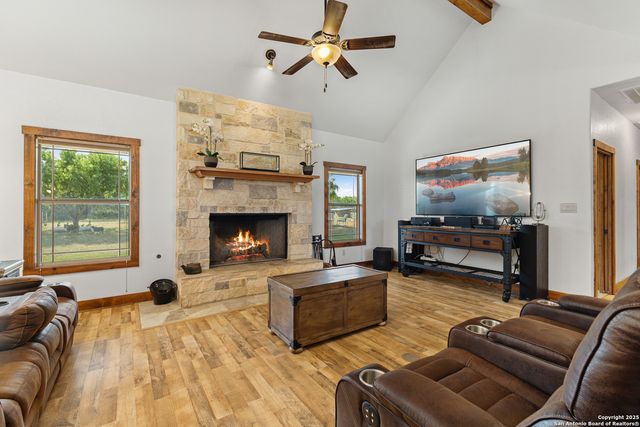 4355 N State Highway 16, Jourdanton, TX 78026