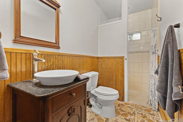 4355 N State Highway 16, Jourdanton, TX 78026