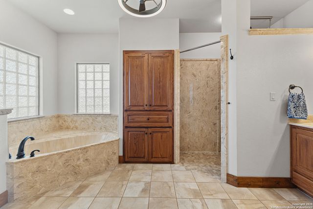 4355 N State Highway 16, Jourdanton, TX 78026