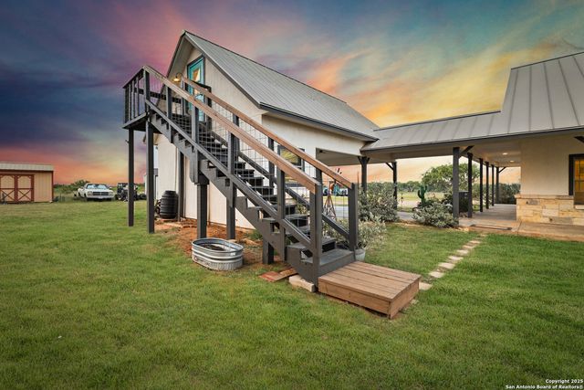 4355 N State Highway 16, Jourdanton, TX 78026