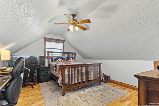 4355 N State Highway 16, Jourdanton, TX 78026