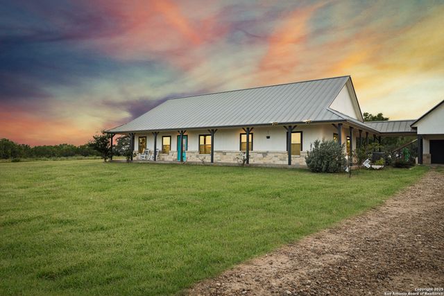 4355 N State Highway 16, Jourdanton, TX 78026