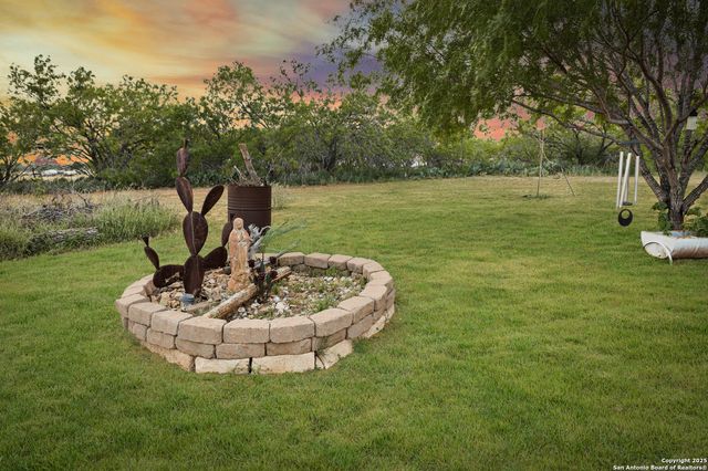 4355 N State Highway 16, Jourdanton, TX 78026