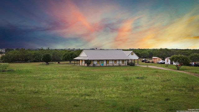 4355 N State Highway 16, Jourdanton, TX 78026