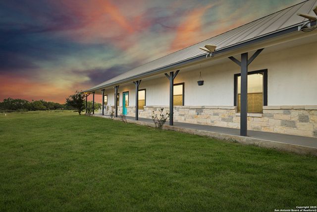 4355 N State Highway 16, Jourdanton, TX 78026