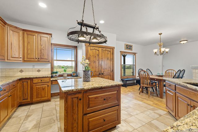 4355 N State Highway 16, Jourdanton, TX 78026