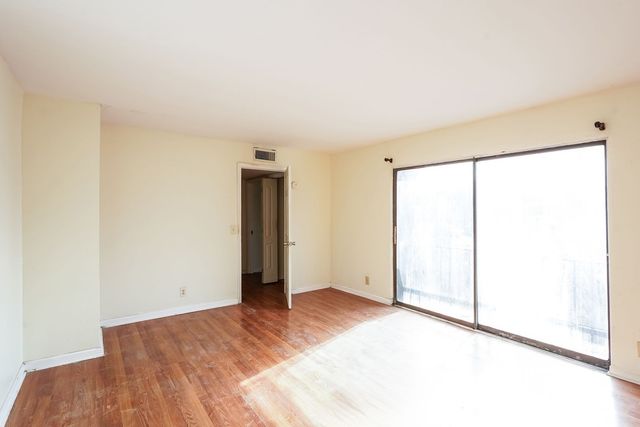 136 Cedarwood Ln, Madison, TN 37115