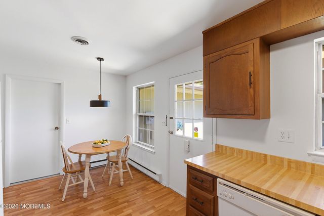 21 Cambridge Circle B, Manchester, NJ 08759