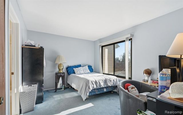 20148 Evergreen Meadows Road, Southfield, MI 48076