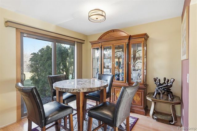 20148 Evergreen Meadows Road, Southfield, MI 48076