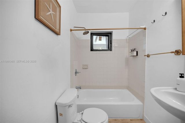 528 NW 47th St 2, Miami, FL 33127