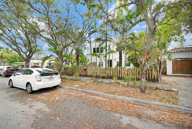 528 NW 47th St 2, Miami, FL 33127