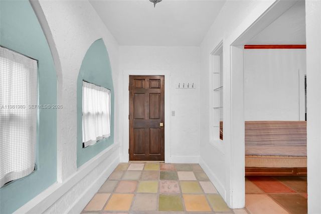 528 NW 47th St 2, Miami, FL 33127