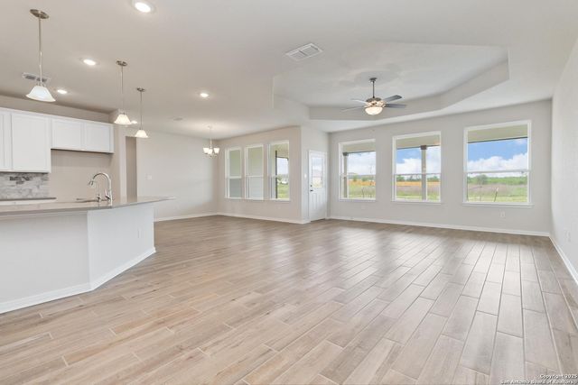 22213 JORDANS PL, San Antonio, TX 78264