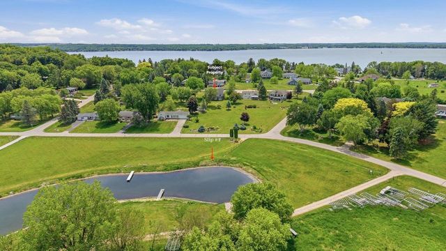 W3162 Jane Street, Green Lake, WI 54941