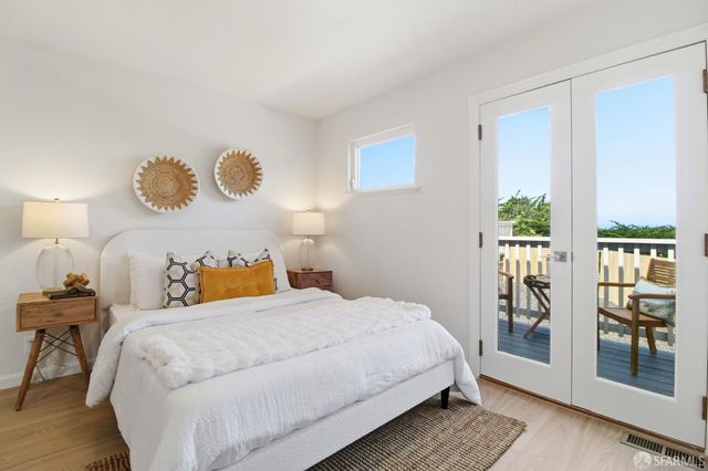 704 Alta Vista Drive, Pacifica, CA 94044