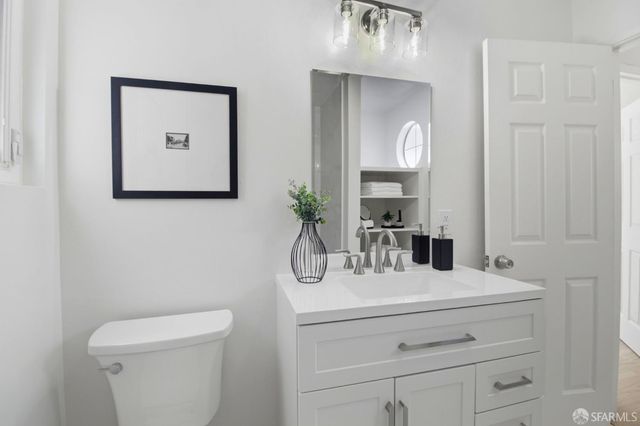 704 Alta Vista Drive, Pacifica, CA 94044