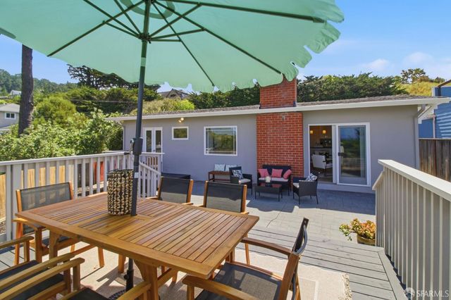 704 Alta Vista Drive, Pacifica, CA 94044