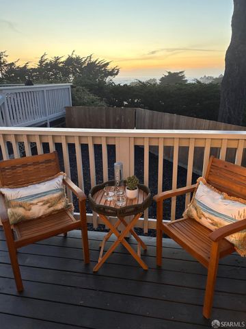 704 Alta Vista Drive, Pacifica, CA 94044