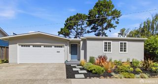 704 Alta Vista Drive, Pacifica, CA 94044