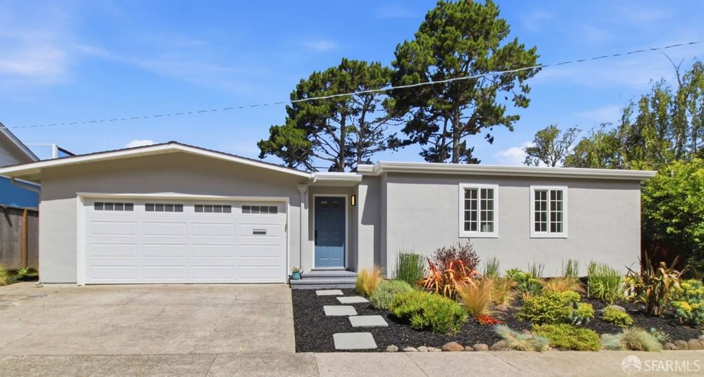 704 Alta Vista Drive, Pacifica, CA 94044
