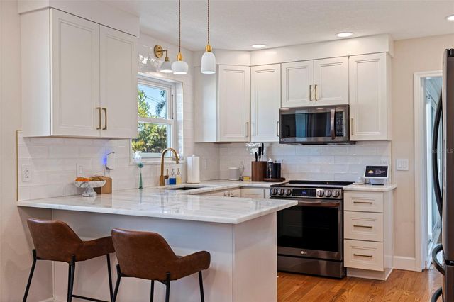 6149 9TH AVENUE S, Gulfport, FL 33707