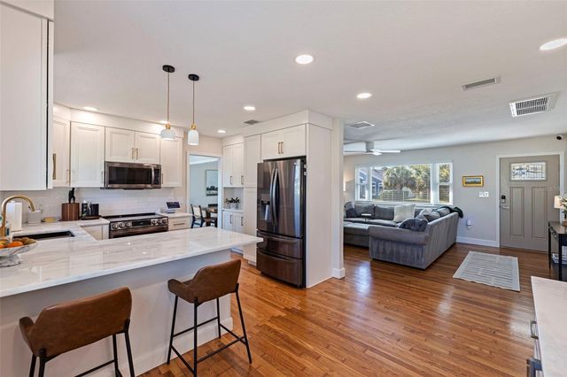 6149 9TH AVENUE S, Gulfport, FL 33707