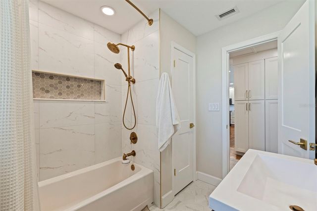 6149 9TH AVENUE S, Gulfport, FL 33707