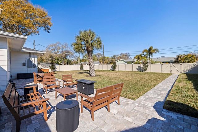 6149 9TH AVENUE S, Gulfport, FL 33707