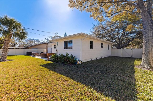 6149 9TH AVENUE S, Gulfport, FL 33707