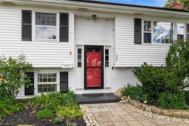 265 Asylum Road, Warwick, RI 02886
