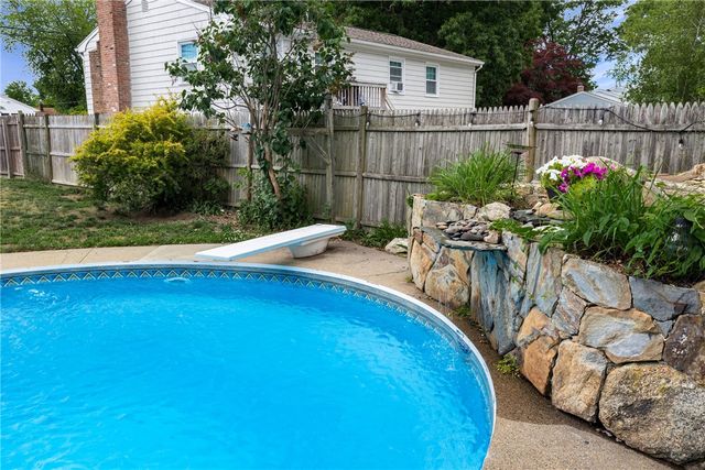 265 Asylum Road, Warwick, RI 02886
