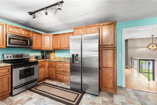 265 Asylum Road, Warwick, RI 02886
