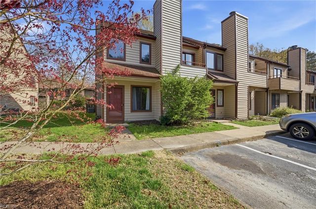 1122 N Green DR, Newport News, VA 23602